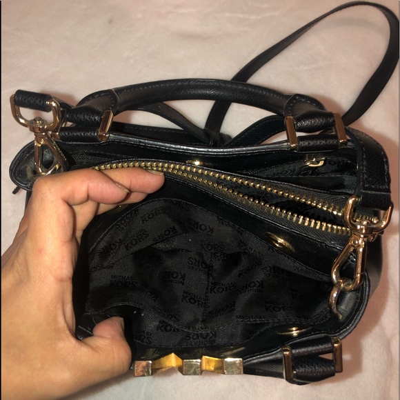 Michael kors purse - Picture 3 of 6